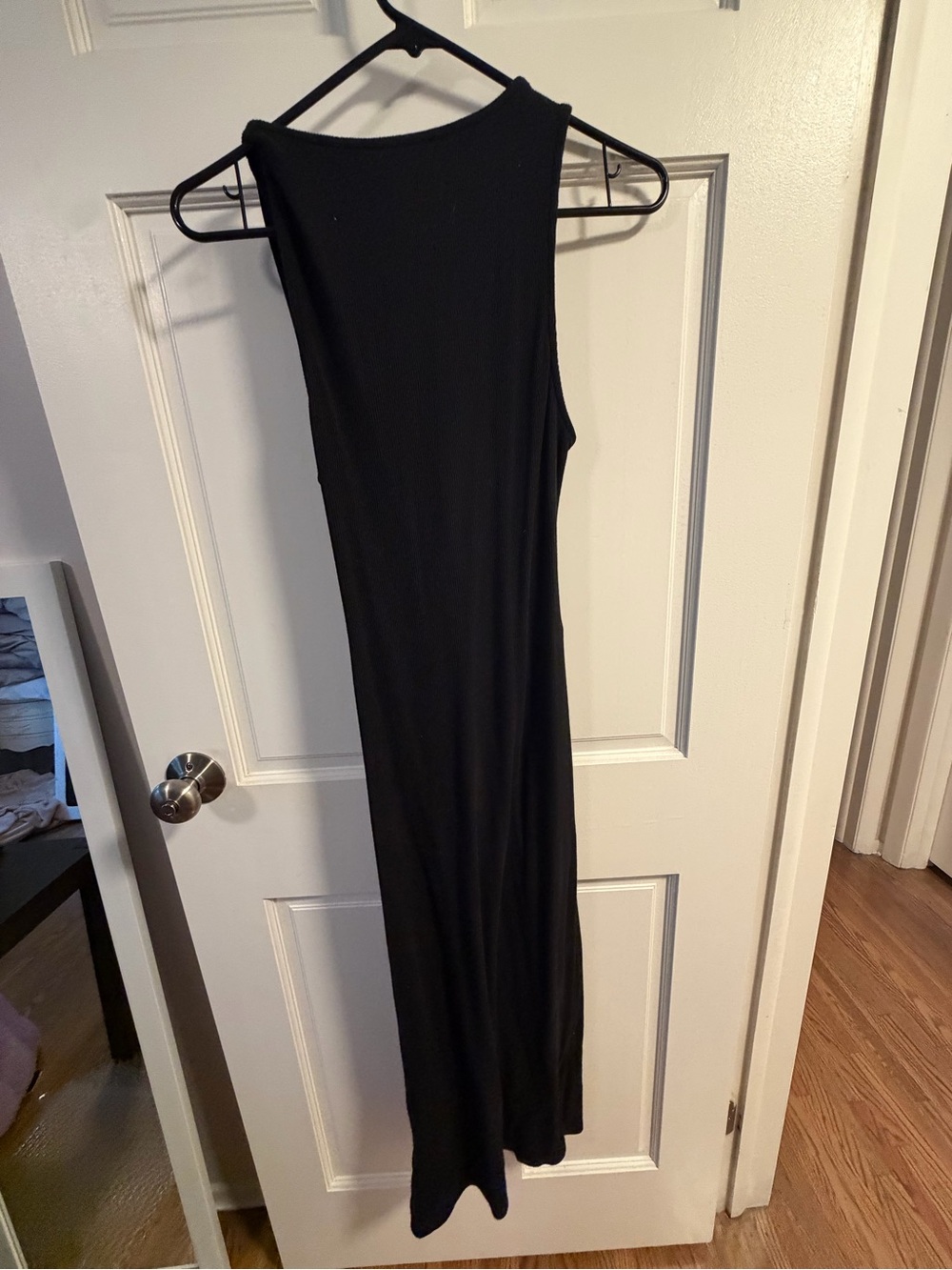Lulu's Black Ribbed Twist-Front Cutout Midi Dress with Side Button Slit - Picture 4 of 5